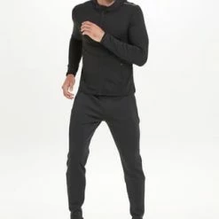 ENDURANCE Midlayer Laitina With Hood 1001 Black 21 ENDURANCE Midlayer Laitina With Hood 1001 Black -Galeria Geschäft unnamed file 1223