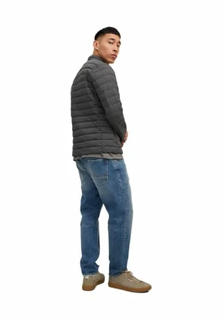 JACK & JONES Herren Jacke JJERECYCLE PUFFER COLLAR - Steppjacke, Kapuze, Einfarbig Grau 8 JACK & JONES Herren Jacke JJERECYCLE PUFFER COLLAR - Steppjacke, Kapuze, Einfarbig Grau – Bild 6