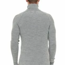 RUSTY NEAL Pullover Mit Stilvollem Hochkragen Hell Grau 10 RUSTY NEAL Pullover Mit Stilvollem Hochkragen Hell Grau -Galeria Geschäft unnamed file 2362