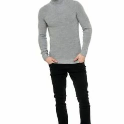 RUSTY NEAL Pullover Mit Stilvollem Hochkragen Hell Grau 13 RUSTY NEAL Pullover Mit Stilvollem Hochkragen Hell Grau -Galeria Geschäft unnamed file 2365