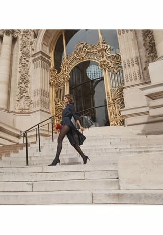 FALKE Matt Deluxe Feinstrumpfhose, 30 Den, Komfortbund, Für Damen 3009 BLACK 7 FALKE Matt Deluxe Feinstrumpfhose, 30 Den, Komfortbund, Für Damen 3009 BLACK – Bild 5