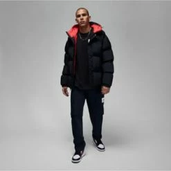 JORDAN Steppjacke Jumpman Essentiell Puffer Imprägnierung,Reißverschluss,Reißverschluss-Tasche Herren Black-fire Red-fire Red -Galeria Geschäft unnamed file 876